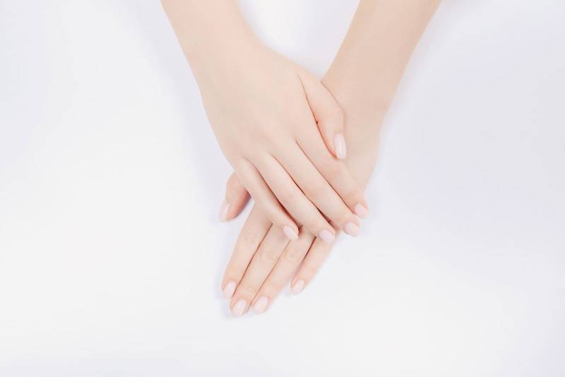 Lutter contre la perte des cheveux ou les ongles cassants à Lyon avec la kératine, le silicium organique et le zinc