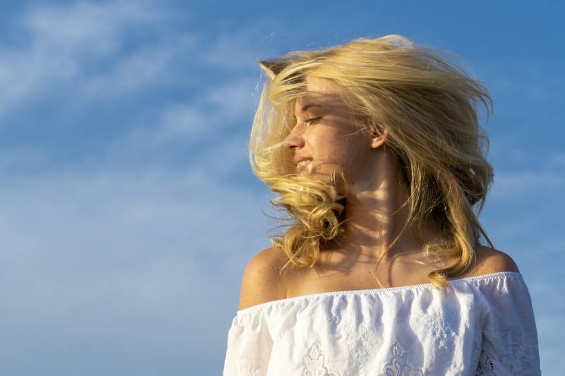 Le silicium organique est associé à la kératine Cynatine dans le complément alimentaire pour cheveux abimés. A Nantes, ou le trouver chez un coiffeur partenaire?